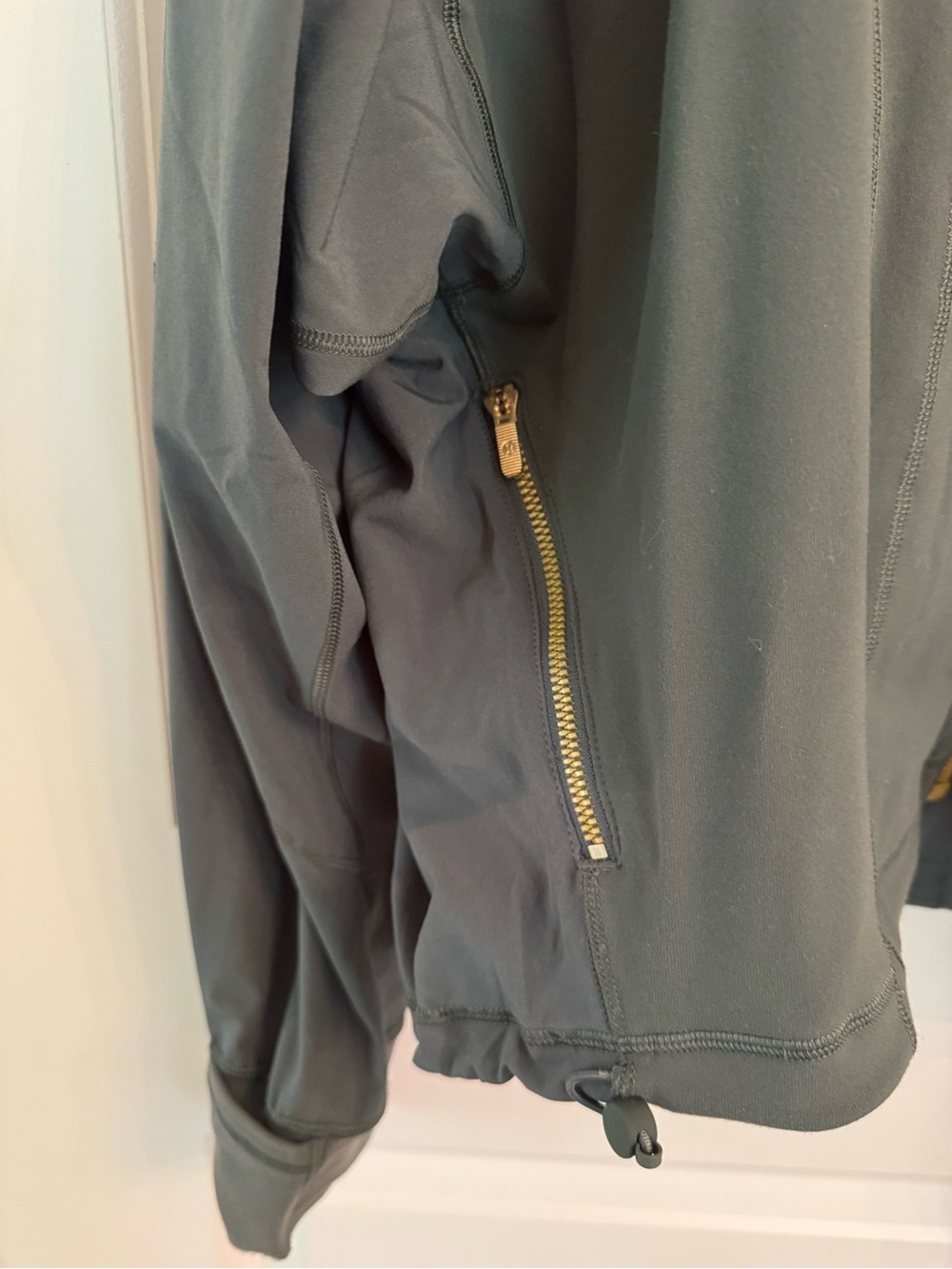 Lululemon Define Relaxed-Fit Jacket- deep green w/ gold zippers. Sz 8 - Picture 3 of 5